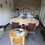 Landhaus-sutje-strandhuette 아파트 Böhl